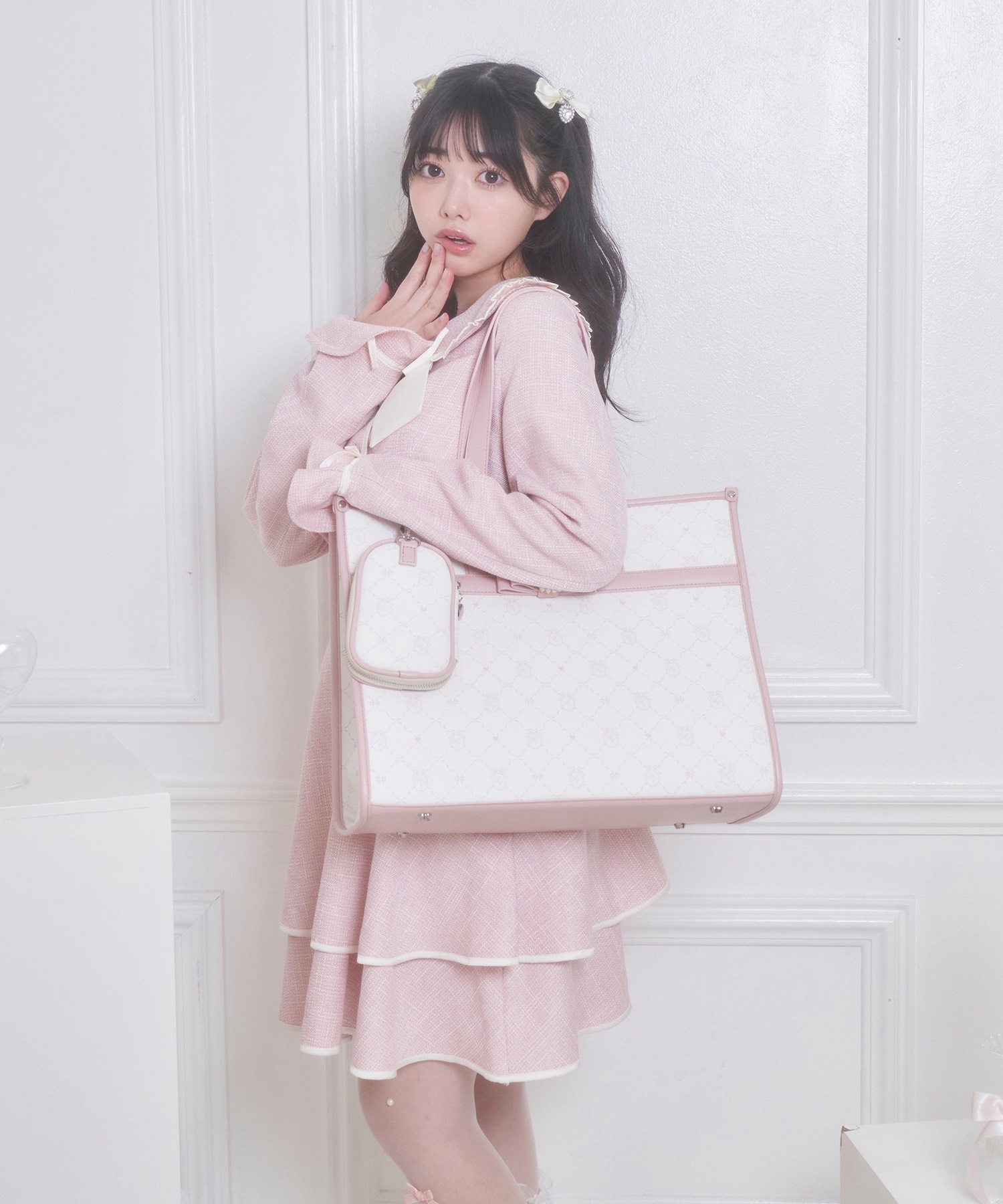 ビジューリボントートバッグ – BUNNY APARTMENT