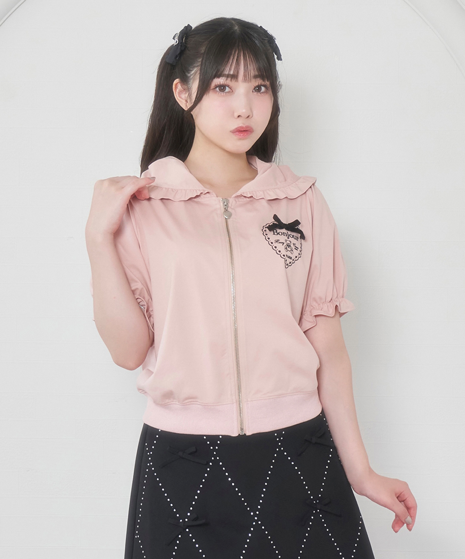 ハートフレームフロッキージップパーカー – BUNNY APARTMENT