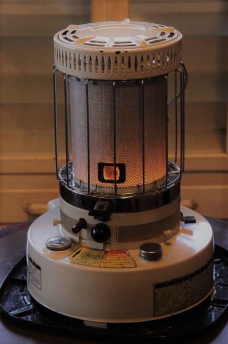 TOYOTOMI トヨストーブCTA-1D形 1978年製 新品ガラス芯 - BURN-UPS!