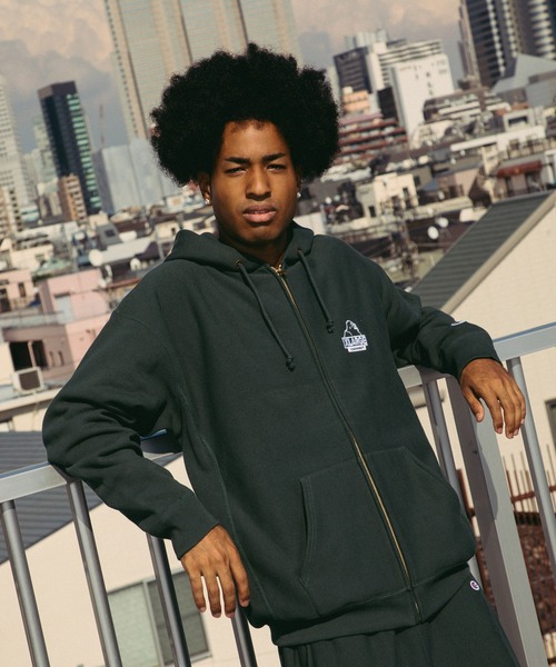 XLARGE×Champion REVERSE WEAVE ZIP UP HOODED SWEATSHIRT（パーカー