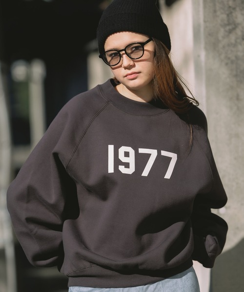 FOG ESSENTIALS/エッセンシャルズ 1977 CREW SWEAT SHIRTS フロント