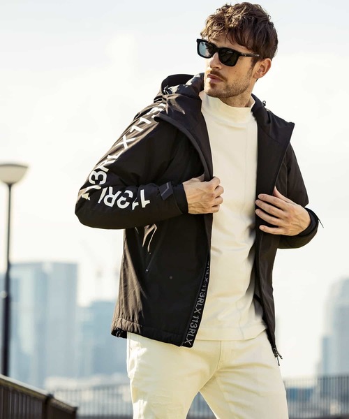 1piu1uguale3 RELAX（ウノピュウノウグァーレトレリラックス）の