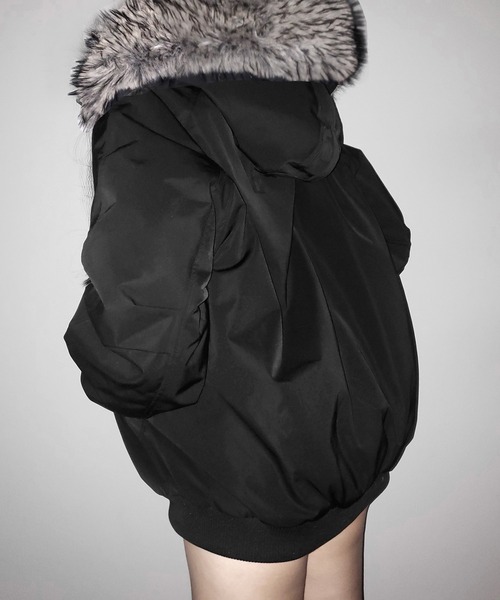 フェイクファーフーディビッグダウンジャケット ／ fake fur hoodie