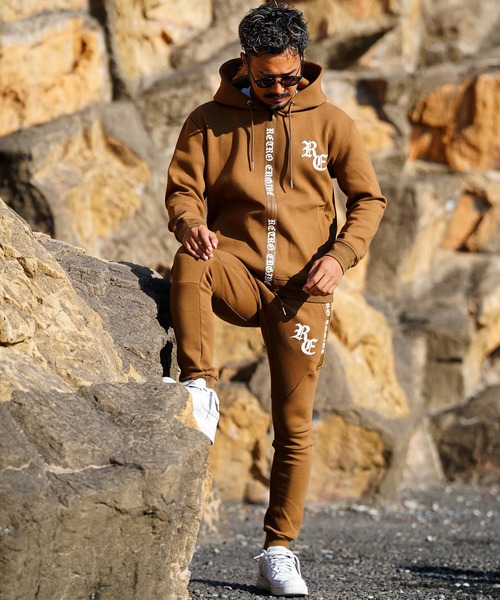 adamsJUGGLER（アダムスジャグラー）の「23RE/OEジップフーディー