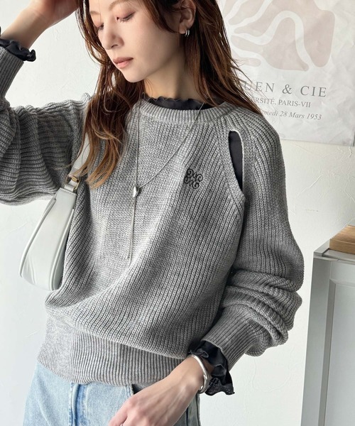 セール】【mily bilet】ヘルシーな肌見せで抜け感をプラス。肩スリット