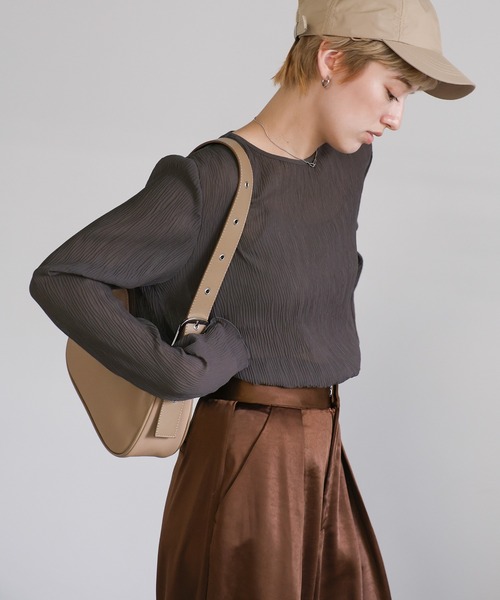 セール】ランダムプリーツシアートップス（Tシャツ/カットソー