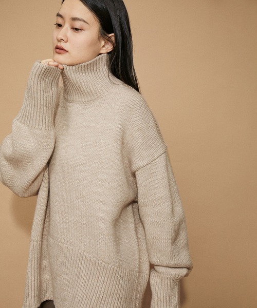 セール】【WEB限定】タートルバックスリットニットプルオーバー