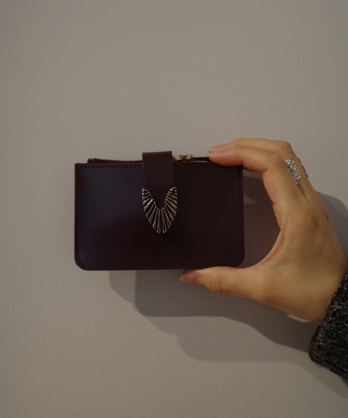TOGA TOO（トーガトゥ）の「TOGA TOO Leather wallet small（財布