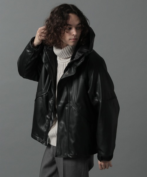 HARE（ハレ）の「シンセティックレザーライナーツキマウンテンパーカー