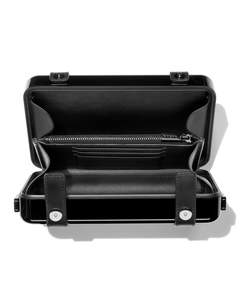 RIMOWA（リモワ）の「ポリカーボネート製クロスボディバッグ ブラック
