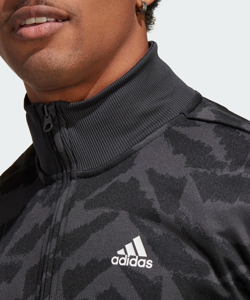 adidas（アディダス）の「ティロ スーツアップ トラックトップ
