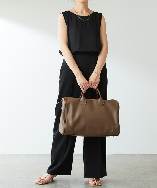 PAPILLONNER（パピヨネ）の「レザーボストンバッグ/軽量/ユニセックス