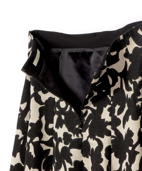 ANAYI（アナイ）の「リネンライクフラワープリントフレア スカート