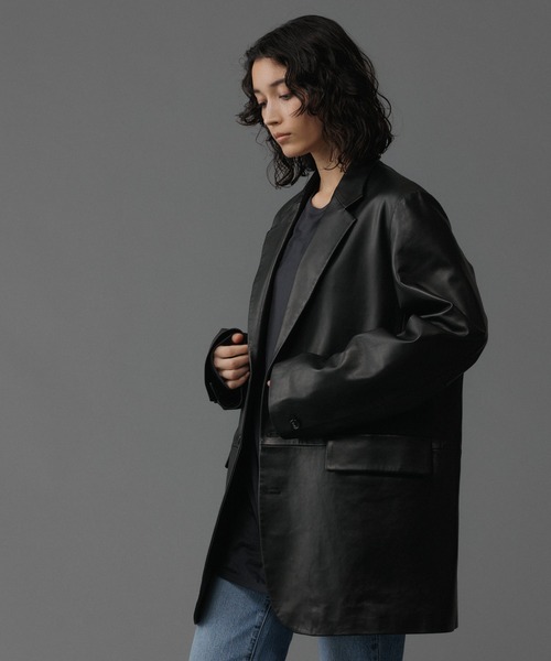 ADAM ET ROPE'（アダムエロペ）の「3ボタン シープレザー テーラード