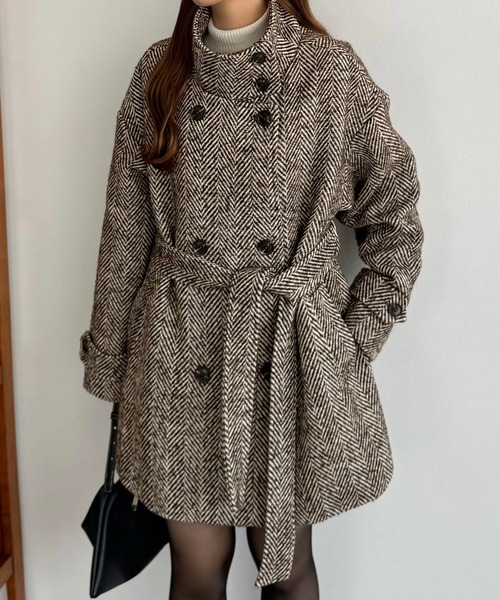 callautia（カラウティア）の「スタンドカラーヘリンボーンミドル