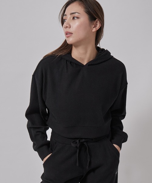 Alo Yoga（アロヨガ）の「【alo】MUSE HOODIE ミューズフーディー