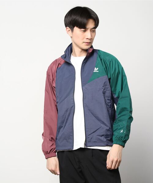 adidas（アディダス）の「アディカラー カラーブロック トラックトップ