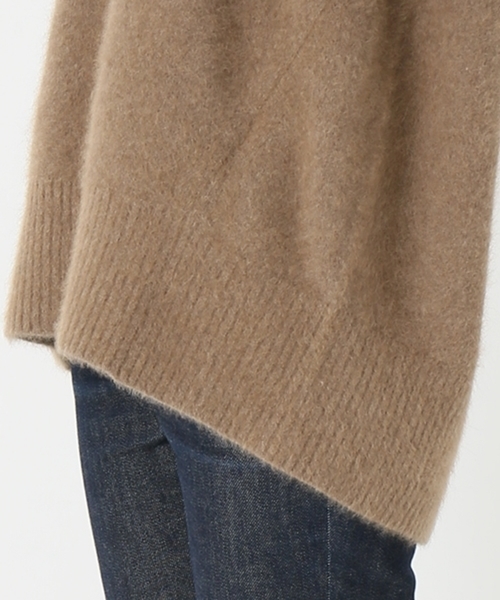 Deuxieme Classe（ドゥーズィエムクラス）の「FUWAシャギーVネックプル