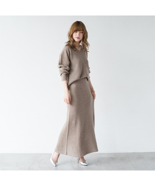 LOUNGEDRESS（ラウンジドレス）の「カシミヤ100畦Vネックニット