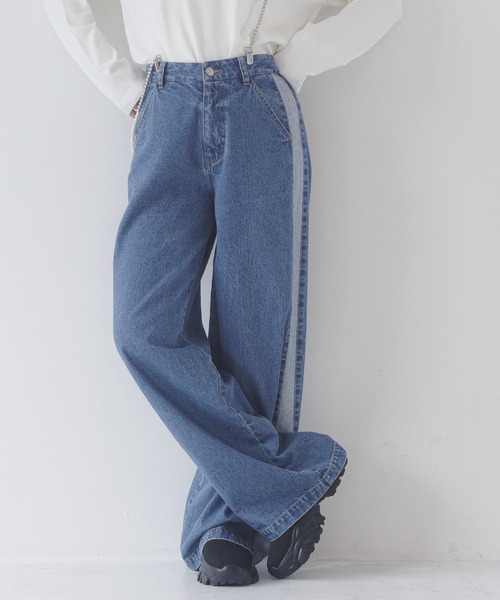 LAKOLE（ラコレ）の「サイドラインデニムパンツ / 124570（デニム