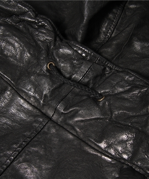 goa（ゴア）の「ラクーンファー付レザーフードジャケット（ライダース
