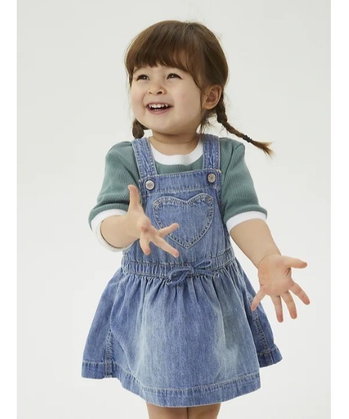GAP（ギャップ）の「ハート デニムサロペットスカートオール (ベビー