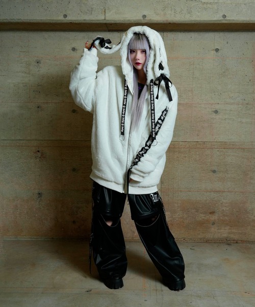 セール】ウサ耳ファーZIPコート（その他アウター）｜Amilige