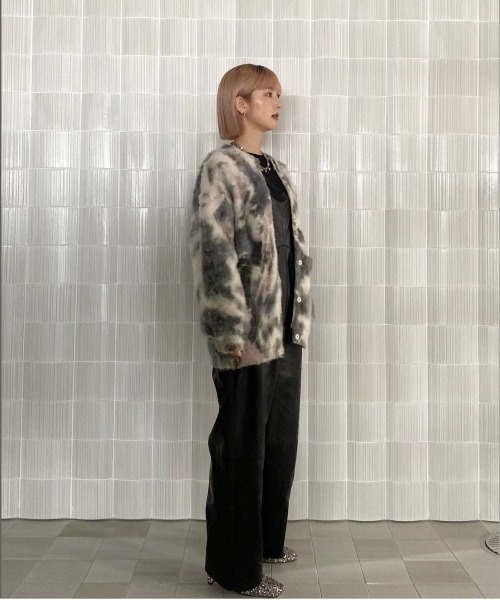 Ameri（アメリ）の「UND TEXTURE ART FLOWER KNIT CARDIGAN