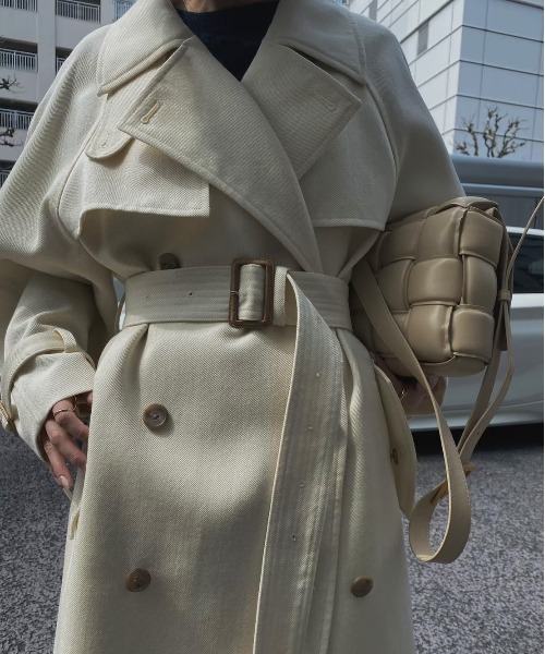 Ameri（アメリ）の「SUPERIOR FLARE TRENCH COAT（トレンチコート