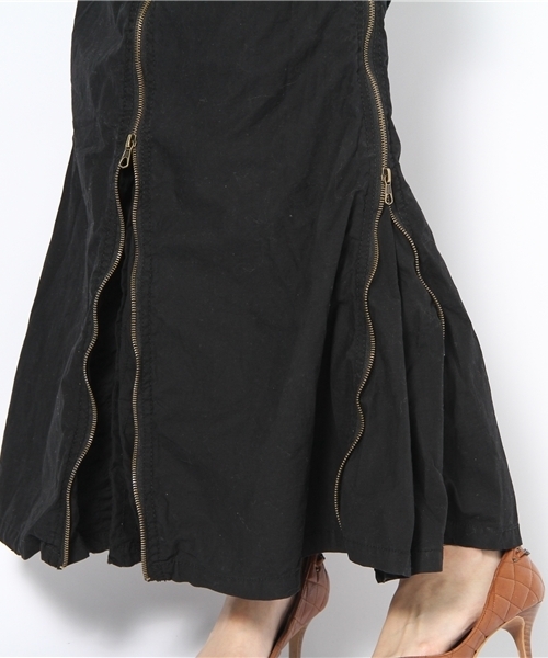 goa（ゴア）の「ｻｽﾍﾟﾝﾀﾞｰ付ｽﾗｲﾀﾞｰ綿ｶｰｺﾞﾛﾝｸﾞｽｶｰﾄ（スカート）」 - WEAR