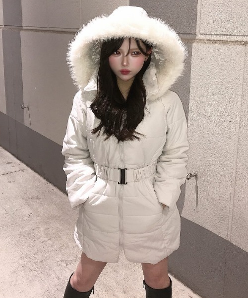 セール】【主役級・シルエット最強！】ベルト付き ファー 中綿ダウン