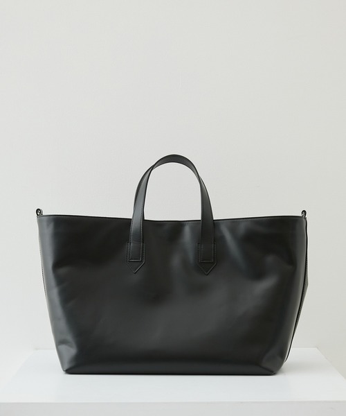 UNITED TOKYO（ユナイテッドトウキョウ）の「カーフレザートート