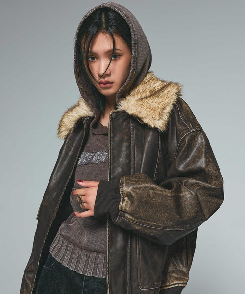 EMBOSSED LOGO PATCH DISTRESSED FAUX LEATHER JACKET（ブルゾン）｜X