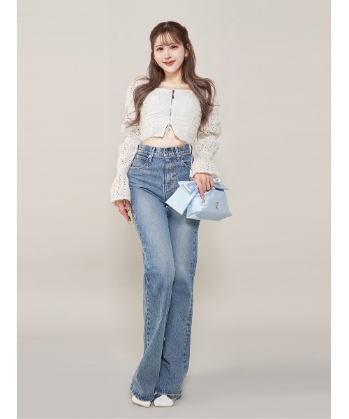 Darich（ダーリッチ）の「セミフレアデニムパンツ（デニムパンツ