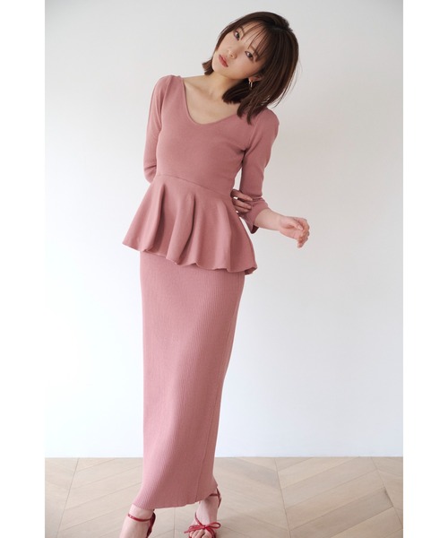 SNIDEL（スナイデル）の「ペプラムニットセットアップ（ワンピース