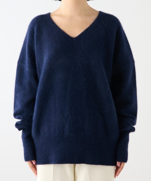 Whim Gazette（ウィムガゼット）の「フォックスウールVネックプル