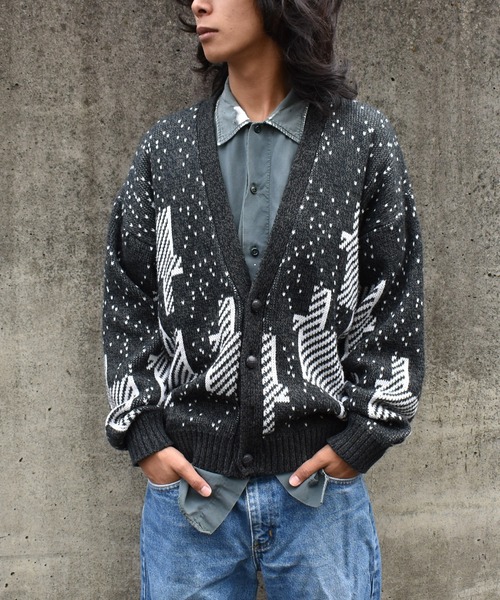 セール】【ヴィンテージ古着】sweater graphix 総柄 ニット