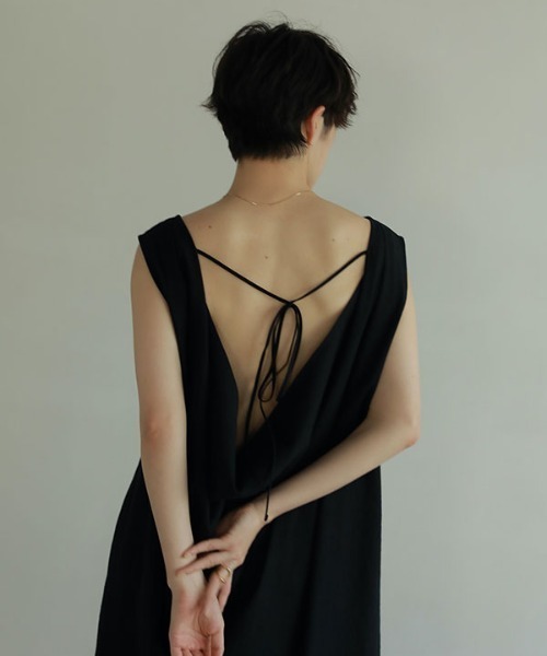 ETRE TOKYO（エトレトウキョウ）の「バックドレープテント