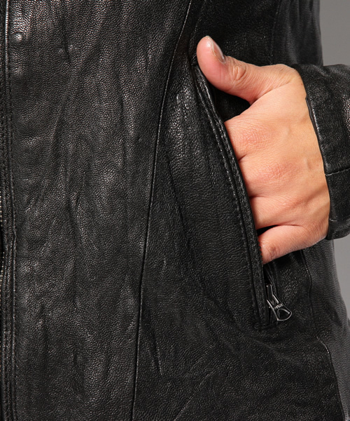 goa（ゴア）の「ｺﾞｰﾄﾚｻﾞｰﾋﾞｯｸﾌｰﾄﾞｼﾞｬｹｯﾄ（ライダースジャケット）」 - WEAR