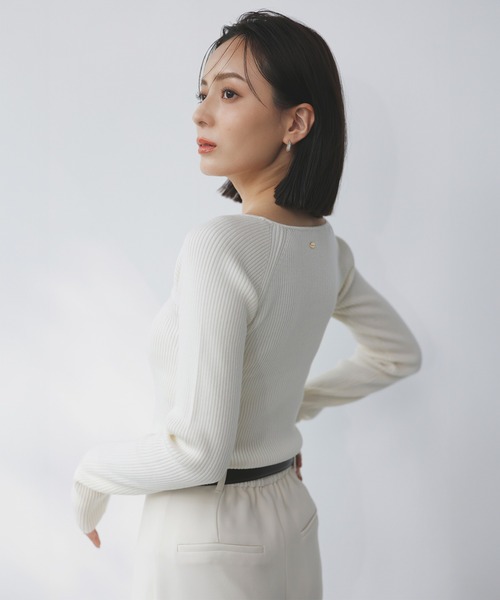 カシミヤブレンドデコルテリブニットプルオーバー（ニット/セーター