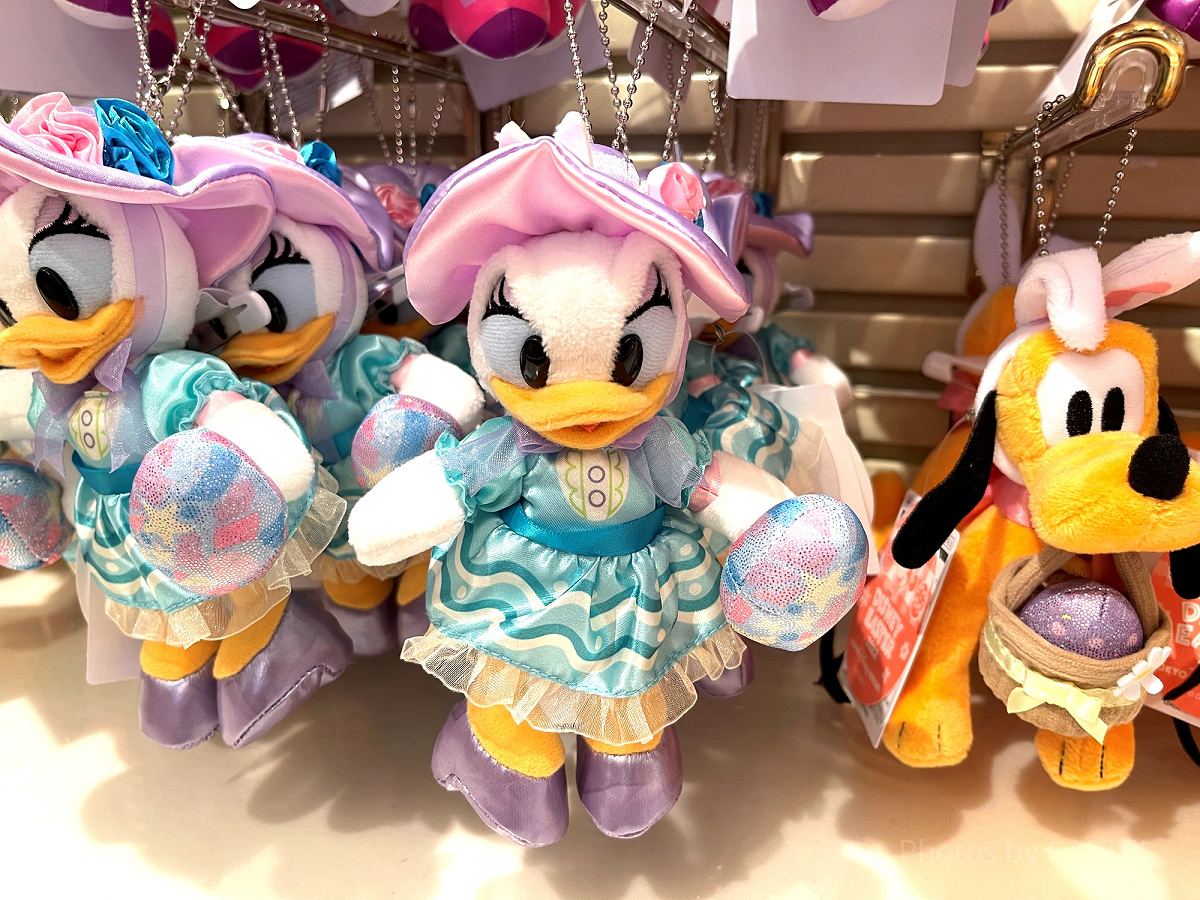 デイジーぬいぐるみバッジ（2022年ディズニーイースターグッズ