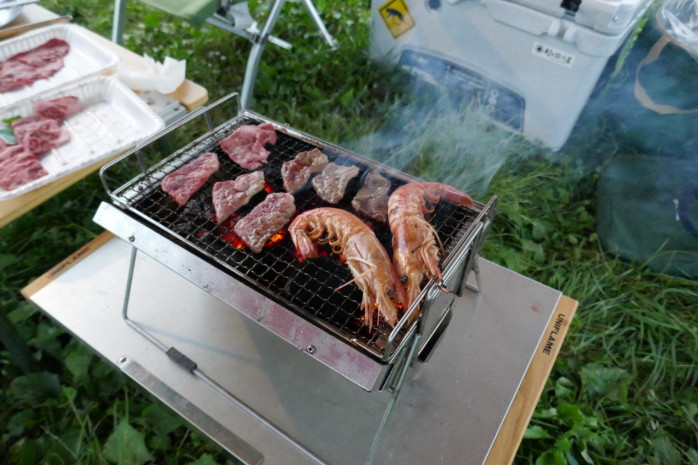 驚異の耐久性！ステンレス製BBQグリル『ユニフレーム ユニセラTG