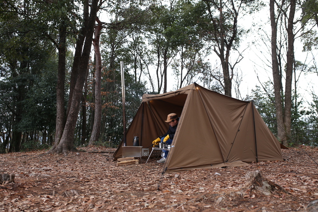 OneTigris×ナチュラム フロントウォール付きの「スーパーシェルターTC