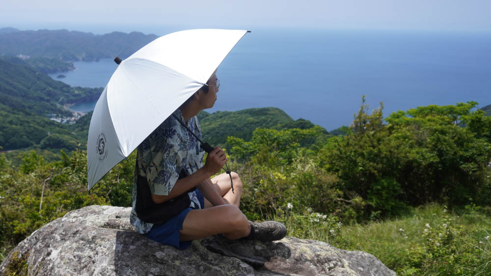 SixMoonDesignsのシルバーシャドーカーボンを夏の登山とキャンプにも