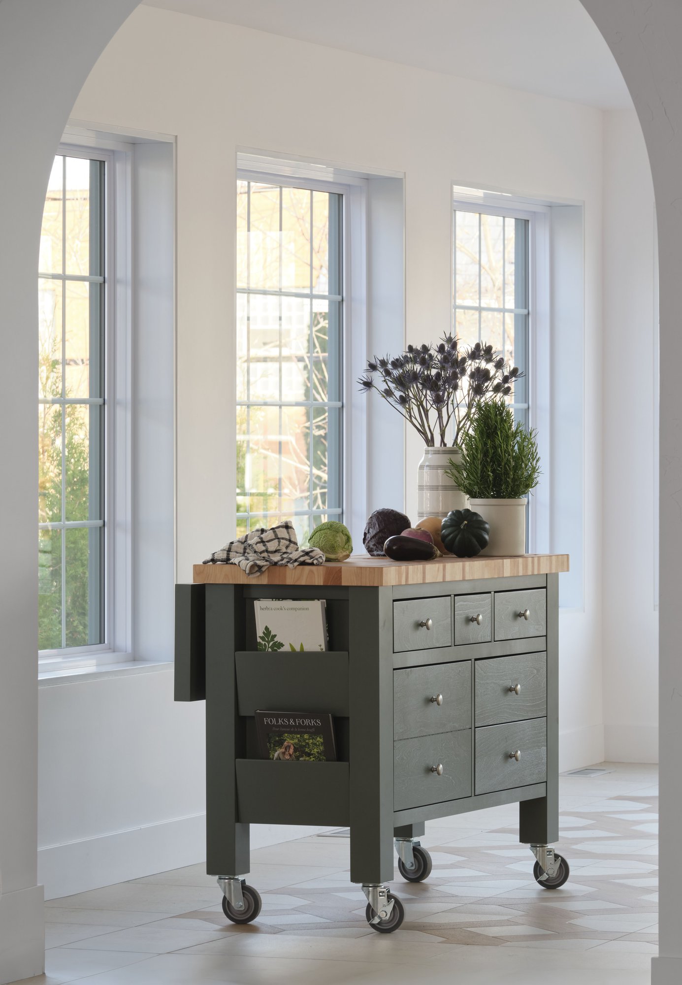 Kitchen Island 4836 - Canadel
