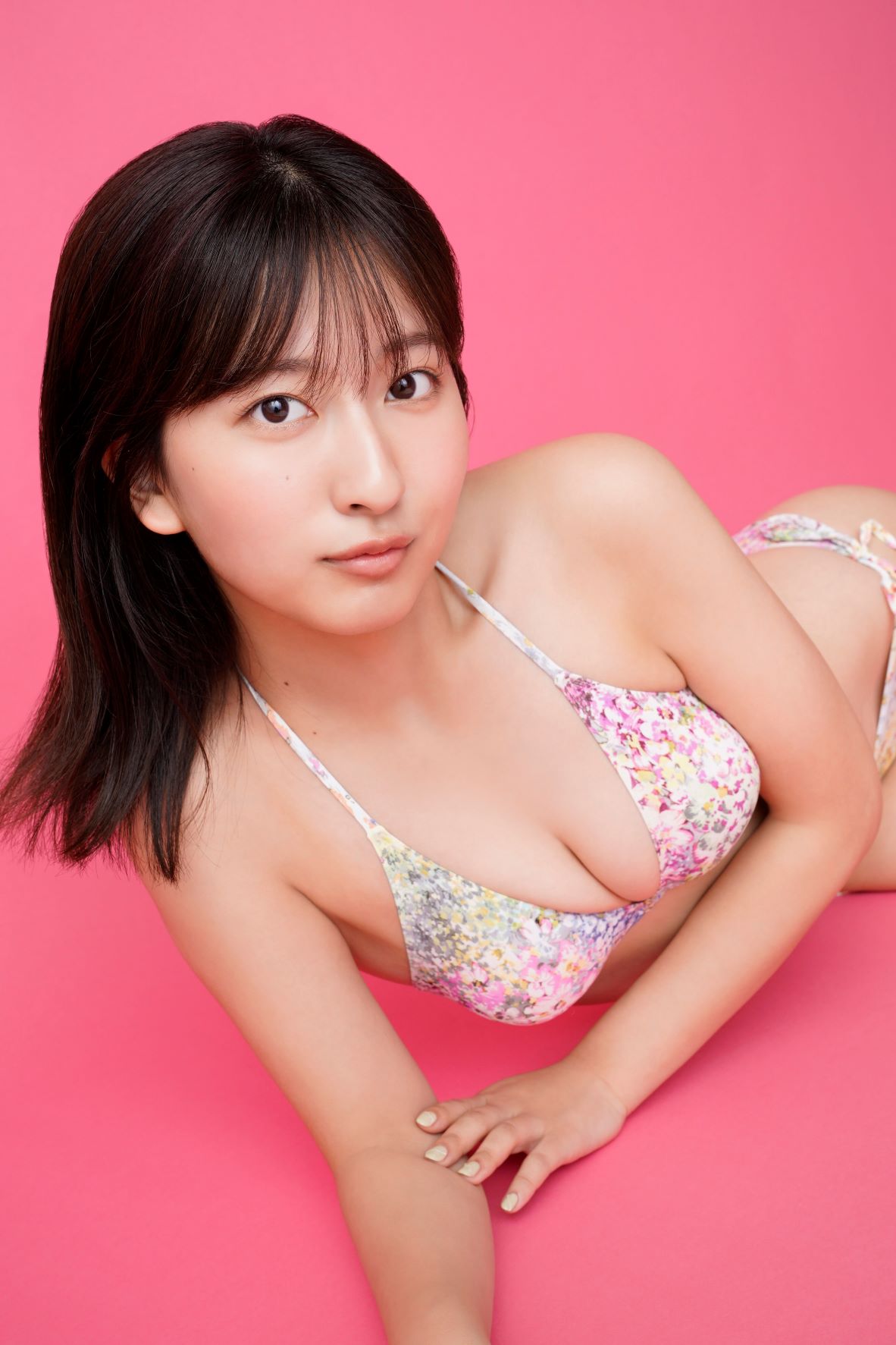 水着連載も大反響♡CanCam it girl斉藤里奈さん「2022ミス週刊少年