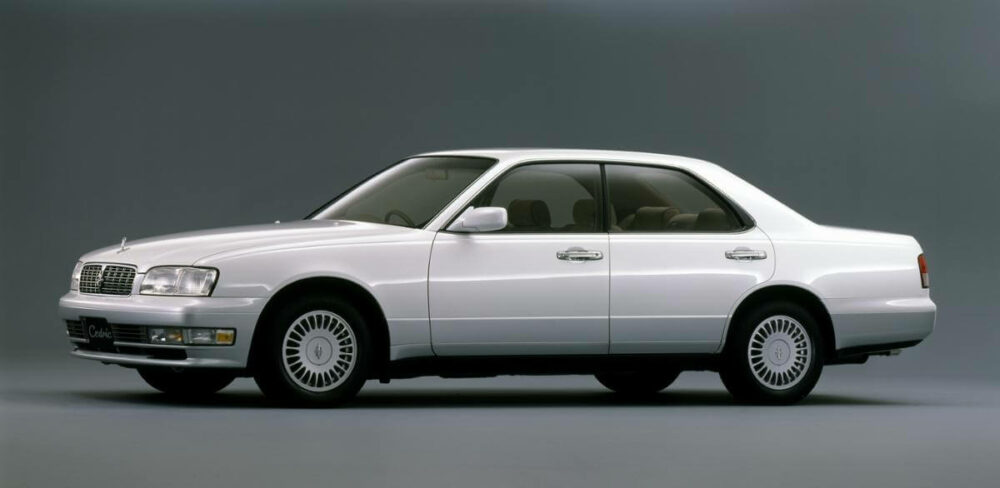日産セドリックは日本が誇る名車！歴代全モデルを徹底解説&中古車情報