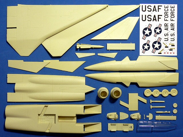 ANIGRAND 2018 1/72 ノースアメリカン XF-108 レイピア＜ご予約