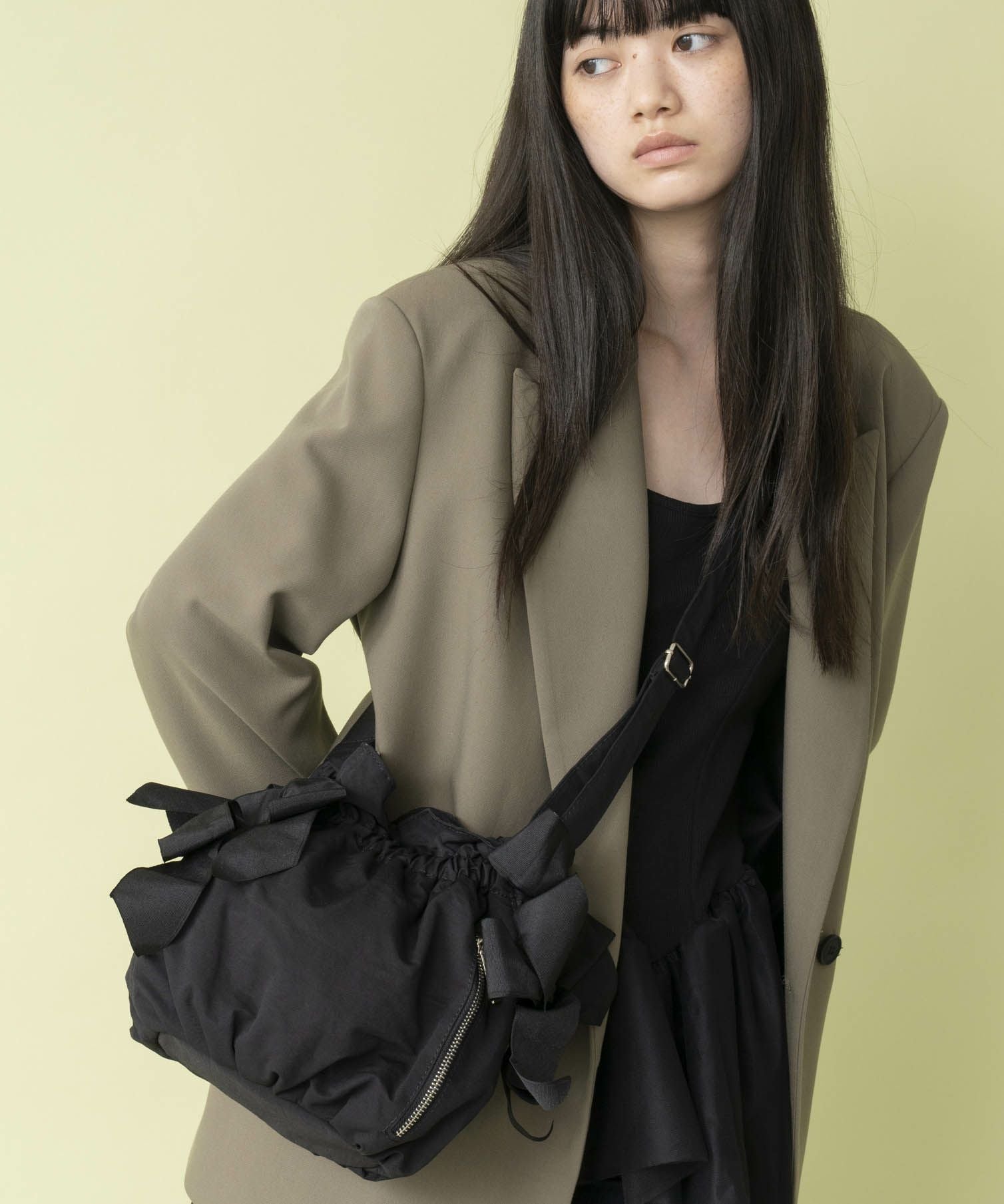 000000005895-03.jpg?size=l&w=