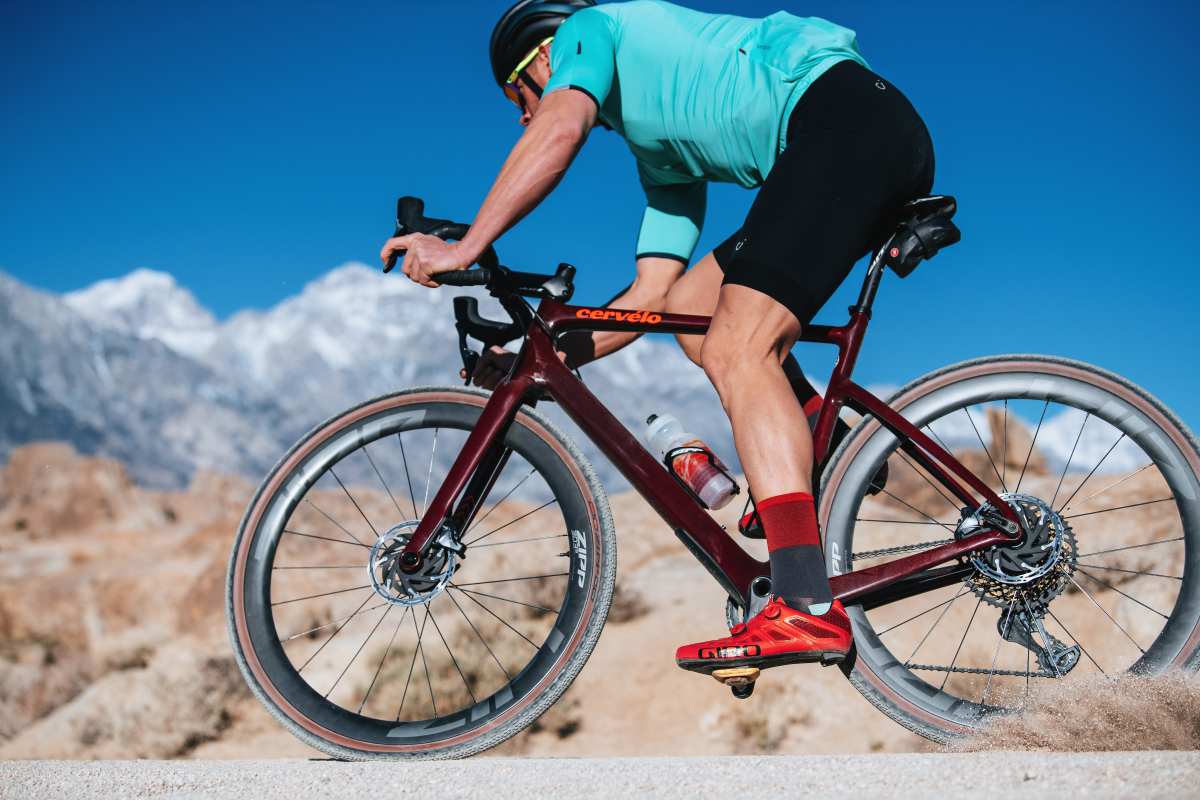 Zipp 303 S Tubeless Disc-Brake Wheelset provides Speed for All